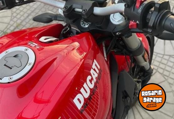 Motos - Ducati MONSTER 797 + PLUS 2020 Nafta 8000Km - En Venta