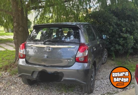 Autos - Toyota Etios XLS 2023 Nafta 17800Km - En Venta