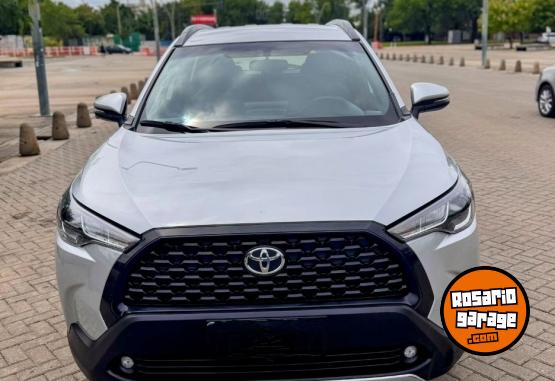 Autos - Toyota COROLLA CROSS XLI 2.0 CVT 2022 Nafta  - En Venta