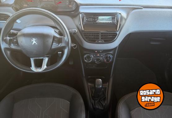 Autos - Peugeot 208 2016 Nafta 135000Km - En Venta