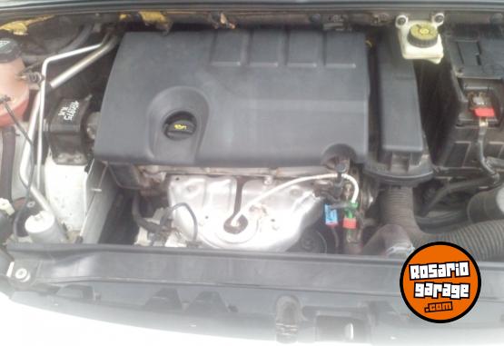 Autos - Peugeot 308 Allure 2015 Nafta 200000Km - En Venta