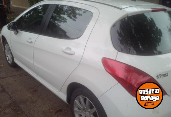 Autos - Peugeot 308 Allure 2015 Nafta 200000Km - En Venta