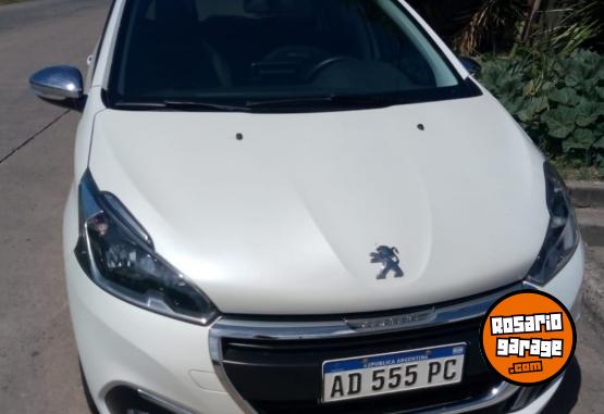 Autos - Peugeot 1600 2019 Nafta 9000Km - En Venta