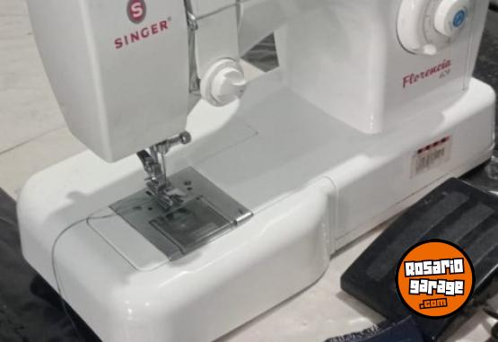 Otros - Maquina de coser Singuer Florencia 69 Nueva impecable con muy poco uso - En Venta