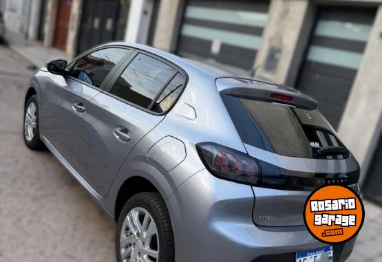 Autos - Peugeot 208 Active pack 2023 Nafta 17000Km - En Venta