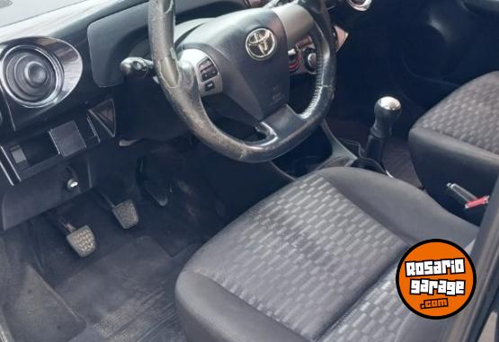 Autos - Toyota ETIOS XLS 2013 Nafta 134000Km - En Venta