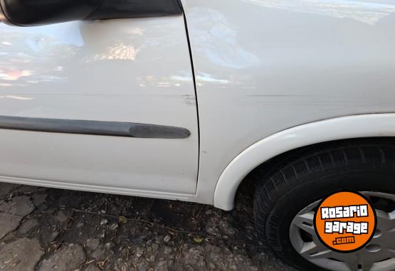 Autos - Chevrolet Corsa 2005 Nafta 215000Km - En Venta