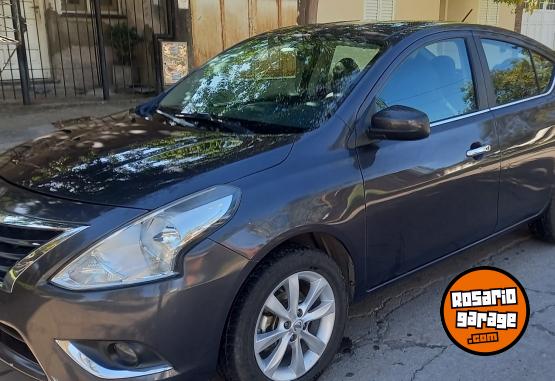 Autos - Nissan Versa 2018 GNC 110000Km - En Venta