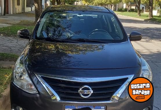 Autos - Nissan Versa 2018 GNC 110000Km - En Venta