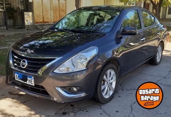 Autos - Nissan Versa 2018 GNC 110000Km - En Venta