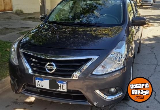 Autos - Nissan Versa 2018 GNC 110000Km - En Venta