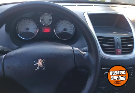 Autos - Peugeot 207 2012 Nafta 150000Km - En Venta