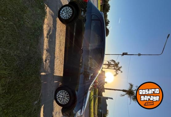 Autos - Volkswagen Gol trend 2010 GNC 245000Km - En Venta