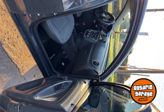 Autos - Volkswagen Gol trend 2010 GNC 245000Km - En Venta