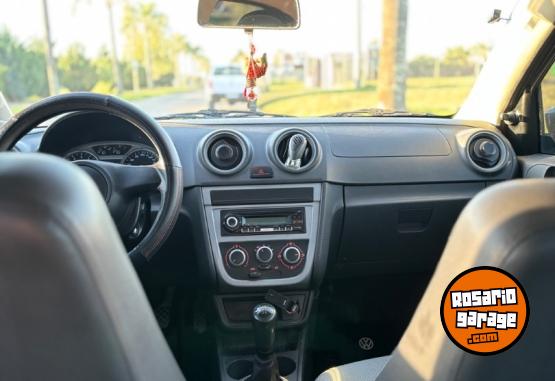 Autos - Volkswagen Gol trend 2010 GNC 245000Km - En Venta
