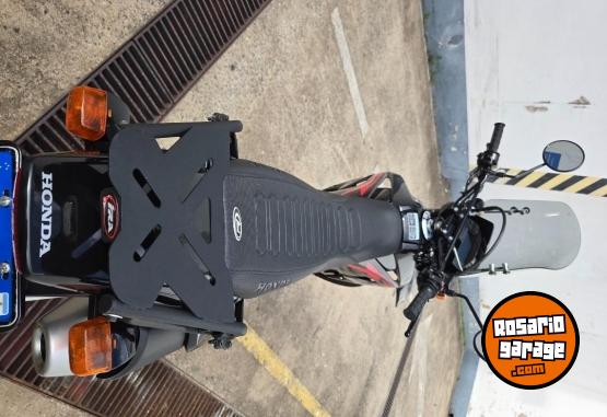 Motos - Honda Tornado 250 2020 Nafta 11800Km - En Venta