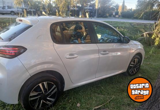 Autos - Peugeot Allure  pak 2025 Nafta 19000Km - En Venta