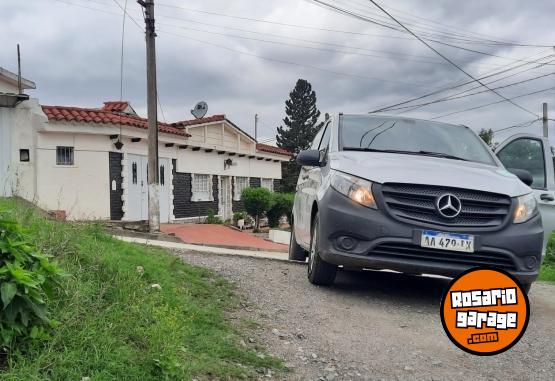 Utilitarios - Mercedes Benz vito 1.6 111cdi furgon 2016 Diesel 190000Km - En Venta