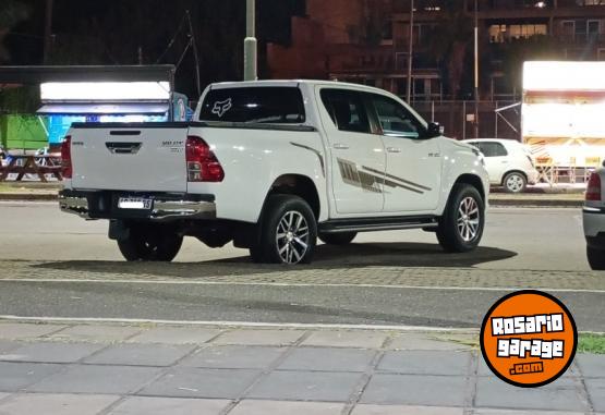 Camionetas - Toyota Hilux 2018 Diesel 62000Km - En Venta