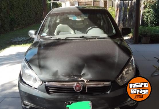 Autos - Fiat GRAND SIENA 1,6  FULL 2015 Nafta 109000Km - En Venta
