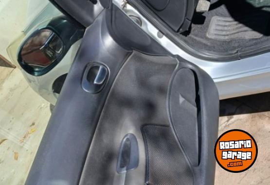 Autos - Peugeot 207 hdi 2012 Diesel 111Km - En Venta