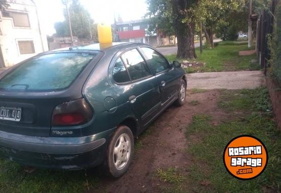 Autos - Renault 2000 2000 Nafta 111Km - En Venta