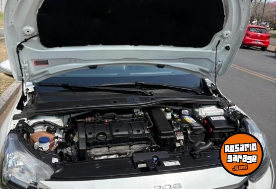 Autos - Peugeot 208 Active 1.6 2021 Nafta 82000Km - En Venta