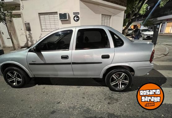 Autos - Chevrolet Corsa Classic s�per 1.4 2005 GNC 274000Km - En Venta