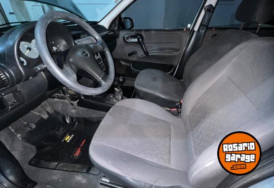 Autos - Chevrolet Corsa Classic s�per 1.4 2005 GNC 274000Km - En Venta