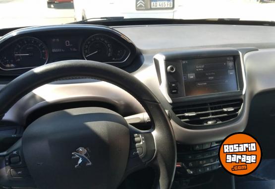 Autos - Peugeot 208 Felline 2017 Nafta 87000Km - En Venta