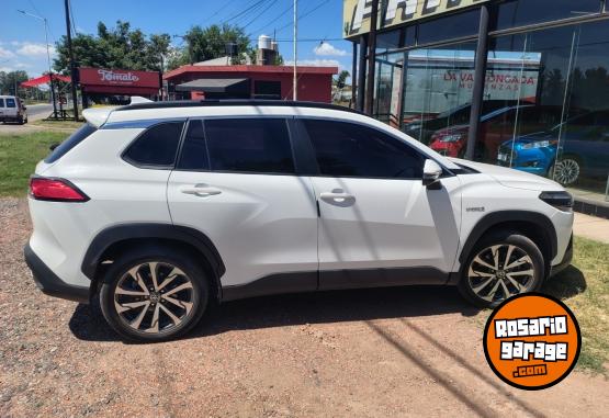 Autos - Toyota Corolla Cross SEG H�brido 2021 Electrico / Hibrido 78000Km - En Venta