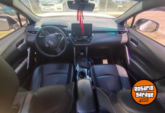 Autos - Toyota Corolla Cross SEG H�brido 2021 Electrico / Hibrido 78000Km - En Venta