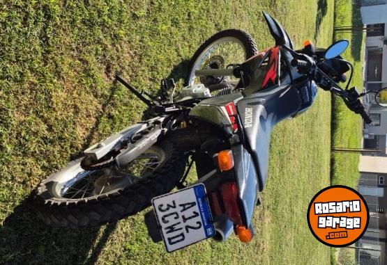 Motos - Honda Tornado 2020 Nafta 5900Km - En Venta