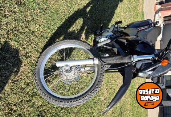 Motos - Honda Tornado 2020 Nafta 5900Km - En Venta