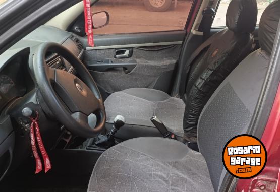 Autos - Fiat Siena HLX 1.8 2007 GNC 187000Km - En Venta
