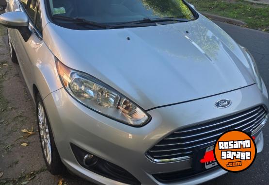 Autos - Ford Fiesta titanium 2014 Nafta 93000Km - En Venta