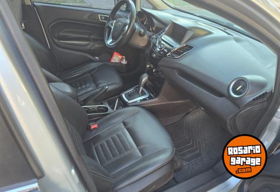 Autos - Ford Fiesta titanium 2014 Nafta 93000Km - En Venta