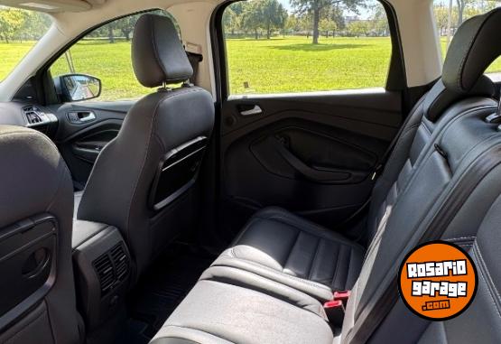 Autos - Ford Kuga Titanium 2018 Nafta 49500Km - En Venta