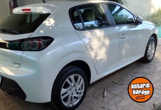 Autos - Peugeot 208 2022 Nafta 19000Km - En Venta