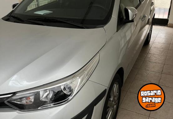 Autos - Toyota Yaris XLS 2021 Nafta 10187Km - En Venta