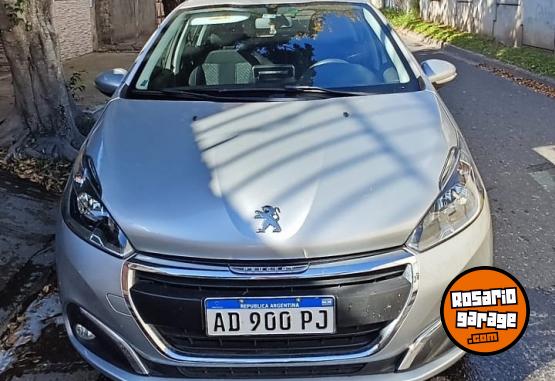 Autos - Peugeot 208 Allure 2019 Nafta 36000Km - En Venta