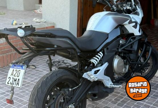 Motos - CF MT 650 2023 Nafta 13000Km - En Venta