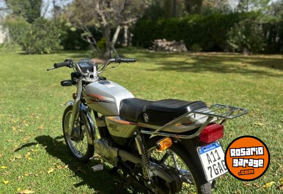 Motos - Suzuki Ax 100 2019 Nafta 14000Km - En Venta