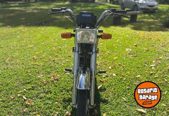 Motos - Suzuki Ax 100 2019 Nafta 14000Km - En Venta