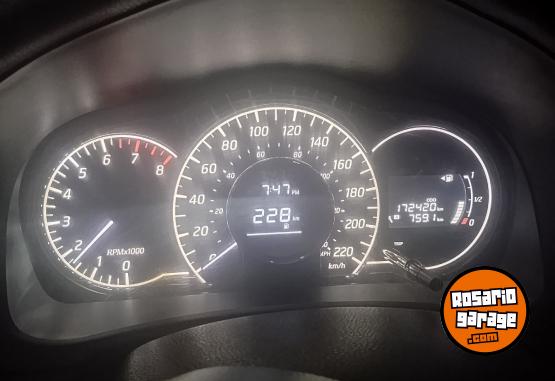 Autos - Nissan Note sense 2017 Nafta 172000Km - En Venta