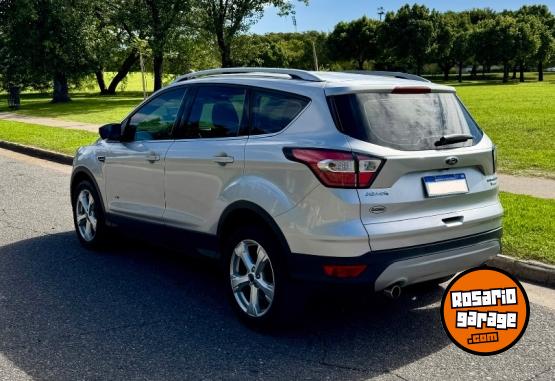 Autos - Ford Kuga Titanium 2018 Nafta 49500Km - En Venta