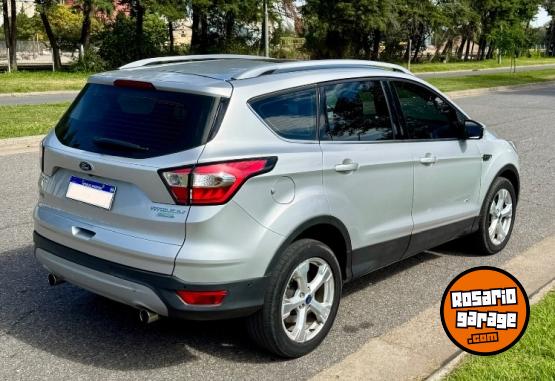 Autos - Ford Kuga Titanium 2018 Nafta 49500Km - En Venta