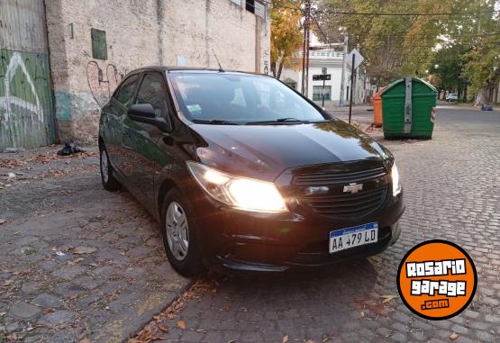 Autos - Chevrolet Onix Joy 2016 Nafta 100100Km - En Venta