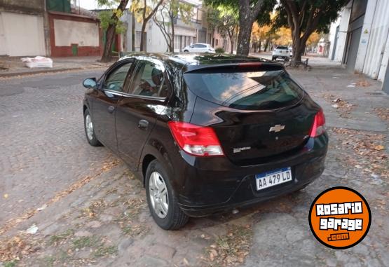 Autos - Chevrolet Onix Joy 2016 Nafta 100100Km - En Venta