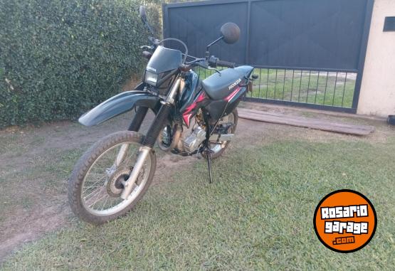 Motos - Honda Tornado 2019 Nafta 19000Km - En Venta
